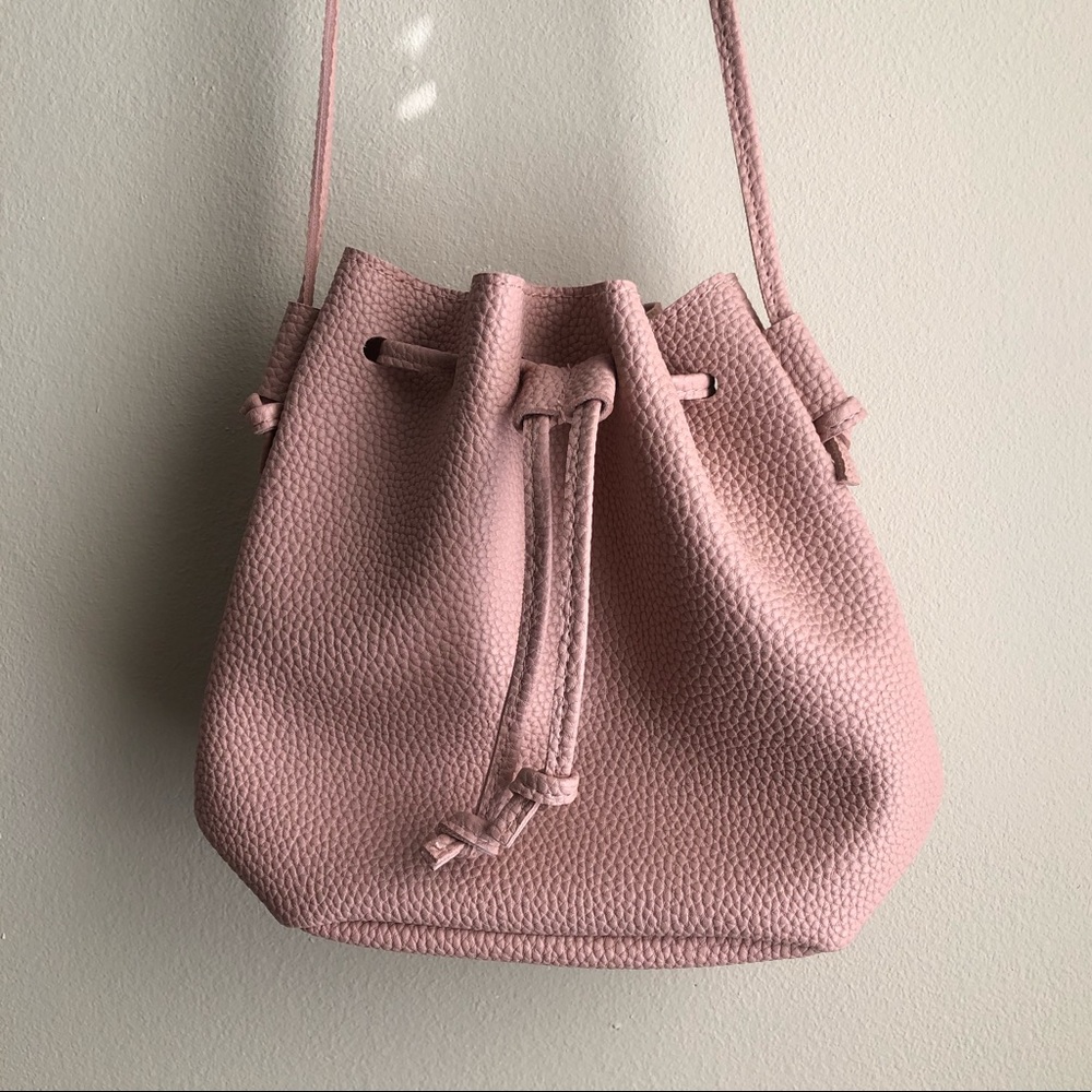 Macy’s Pink Purse perfect for Easter and spring :)